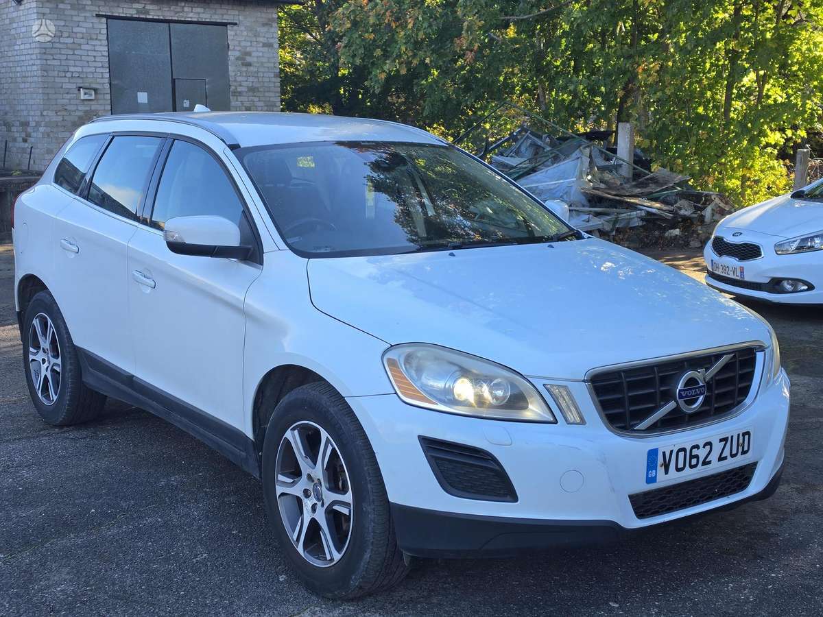 Volvo XC60 2012 — photo 5