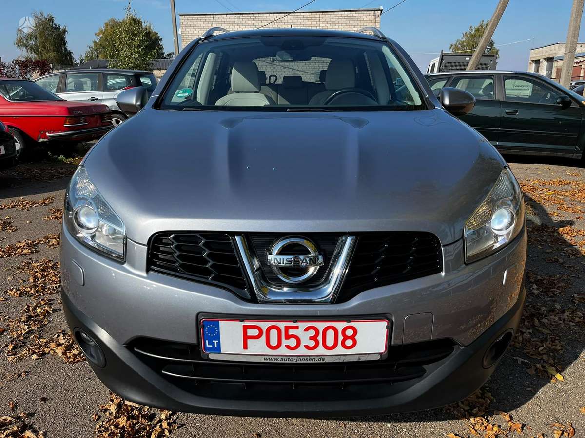 Nissan Qashqai+2 2010 — фото 8