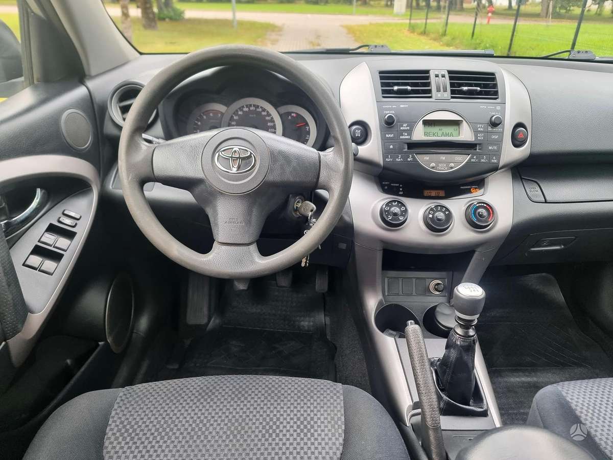 Toyota RAV4 2006 — photo 13