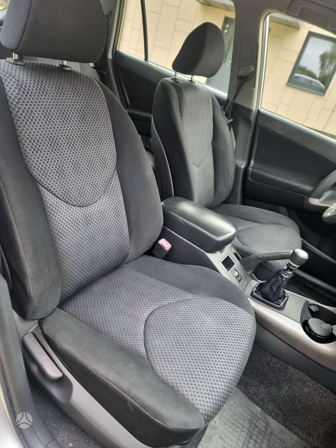 Toyota RAV4 2006 — photo 19