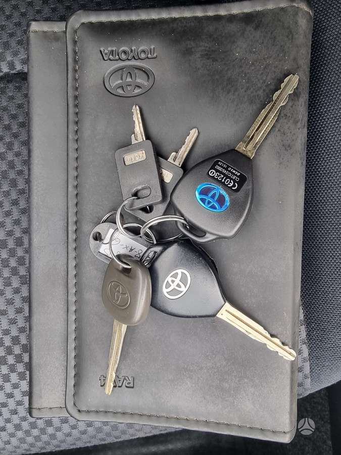 Toyota RAV4 2006 — photo 23