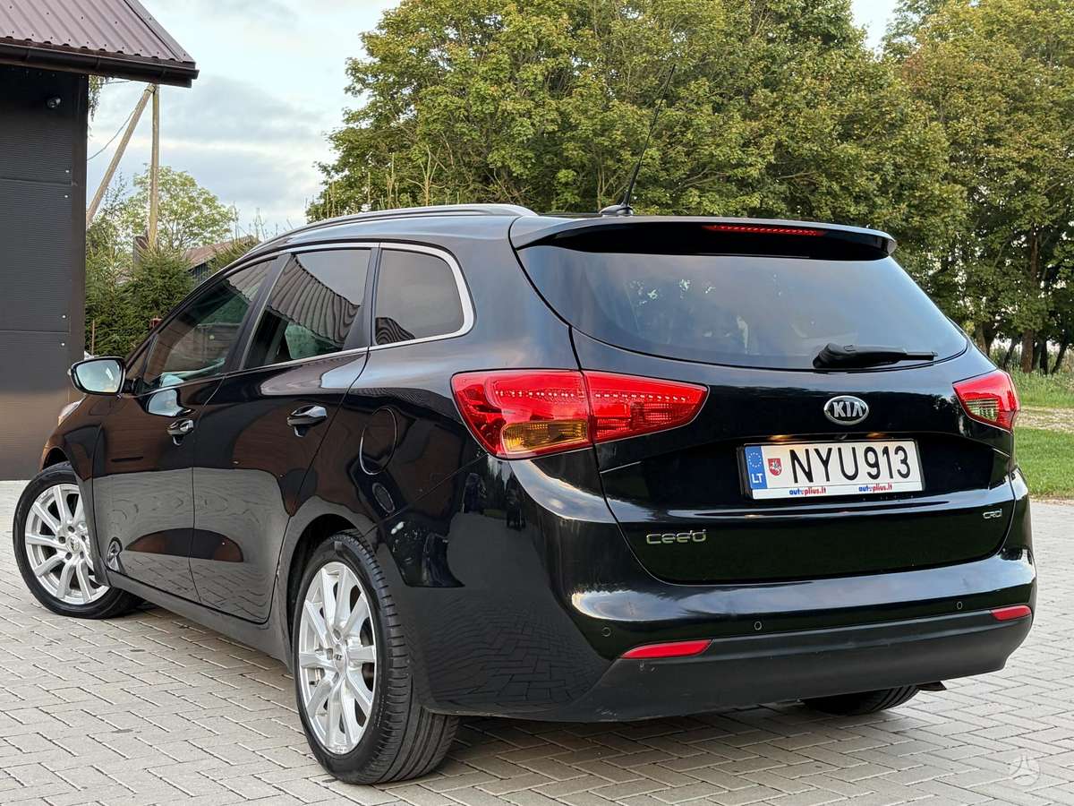 Kia Ceed 2013 — салон