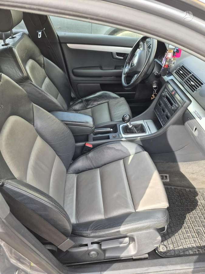 Audi A4 2006 — photo 8