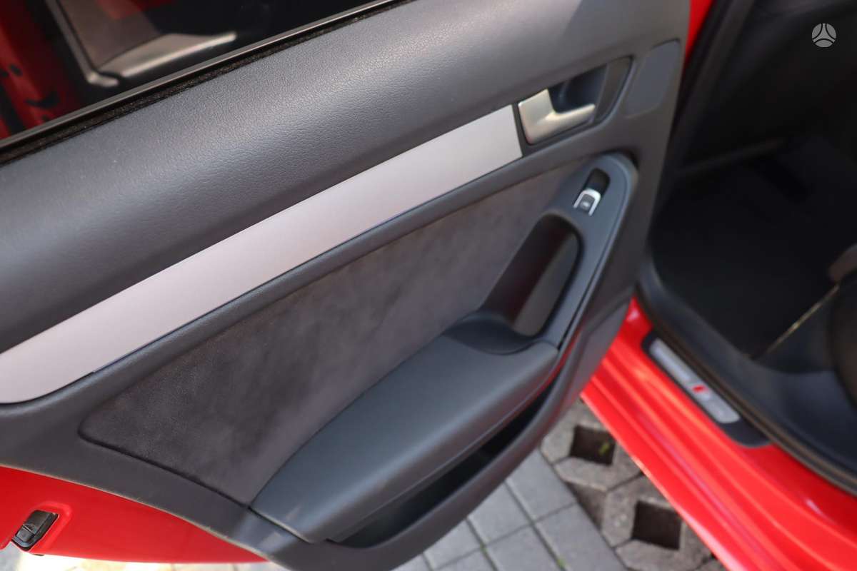 Audi A4 2015 — photo 12