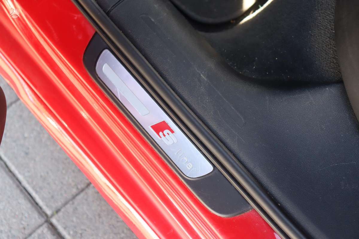 Audi A4 2015 — photo 14