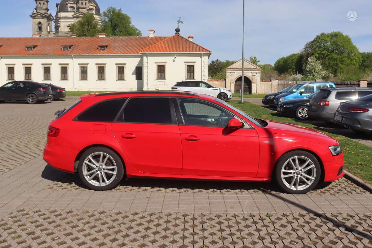 Audi A4 2015 — engine 1968 cm³, 150 HP (110kW)