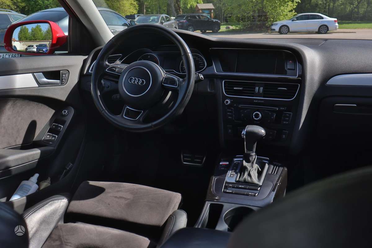 Audi A4 2015 — photo 7