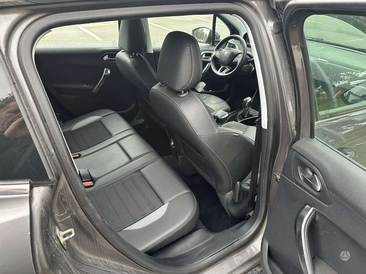 Peugeot 2008 2015 — фото 10