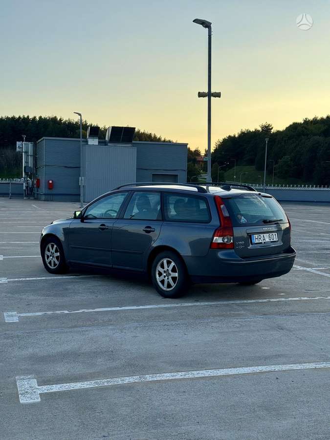 Volvo V50 2005 — photo 6