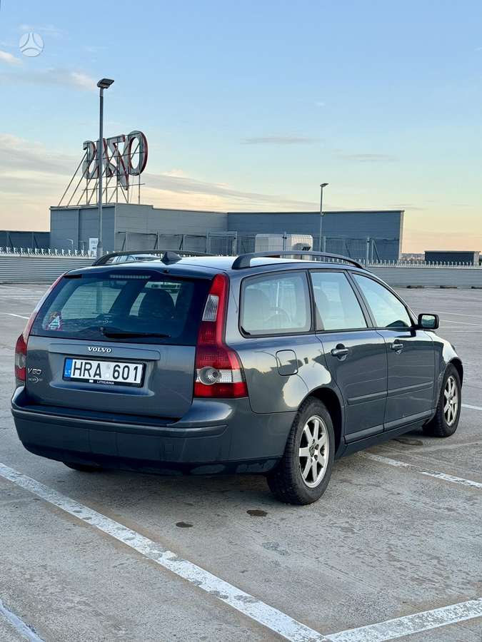 Volvo V50 2005 — photo 7