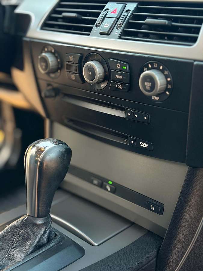 BMW 525 2004 — photo 19