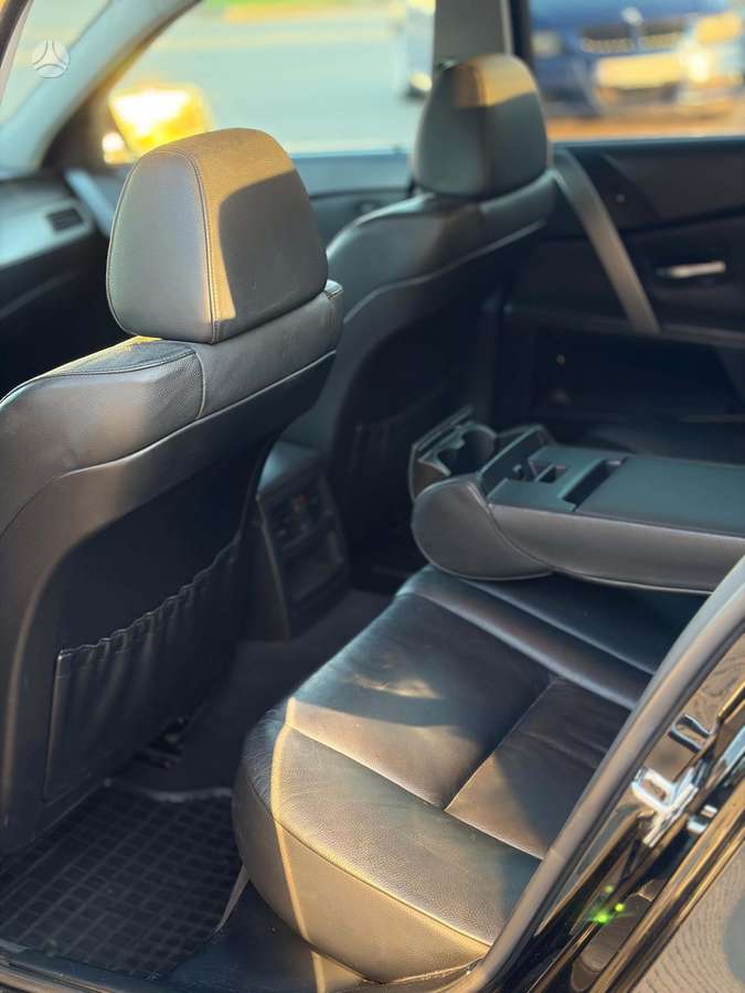 BMW 525 2004 — photo 8