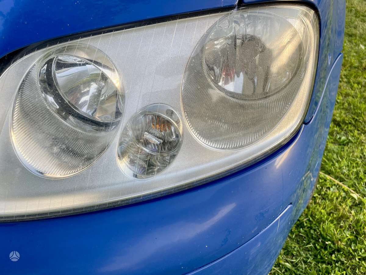 Volkswagen Caddy 2010 — салон