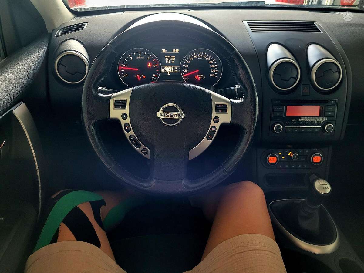 Nissan Qashqai 2010 — photo 16