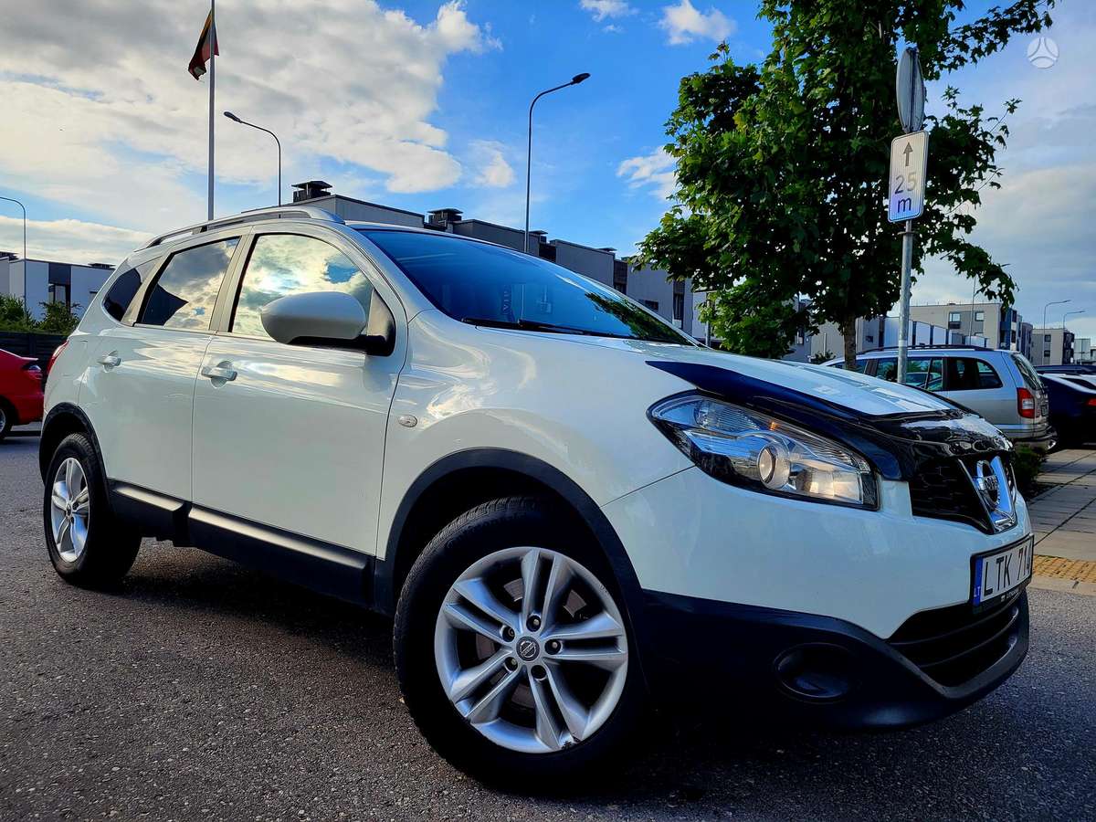 Nissan Qashqai 2010 — engine 2000 cm³, 150 HP (110kW)