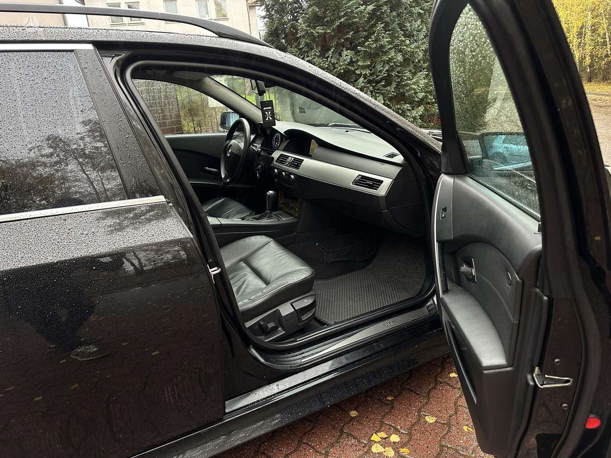 BMW 525 2005 — photo 16