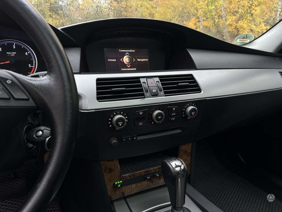 BMW 525 2005 — photo 21