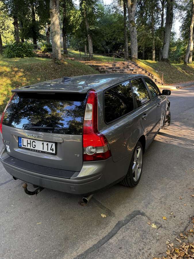Volvo V50 2006 — interior