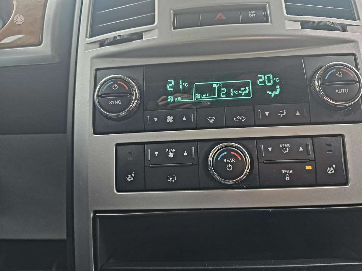 Chrysler Town 2011 — photo 25