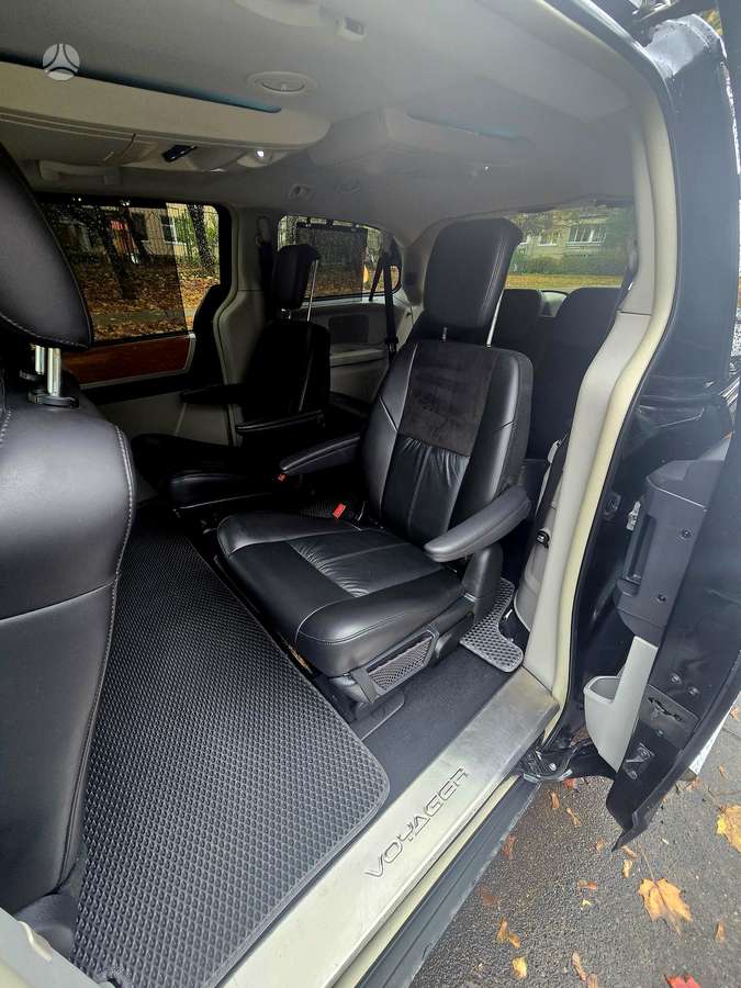 Chrysler Town 2011 — photo 39