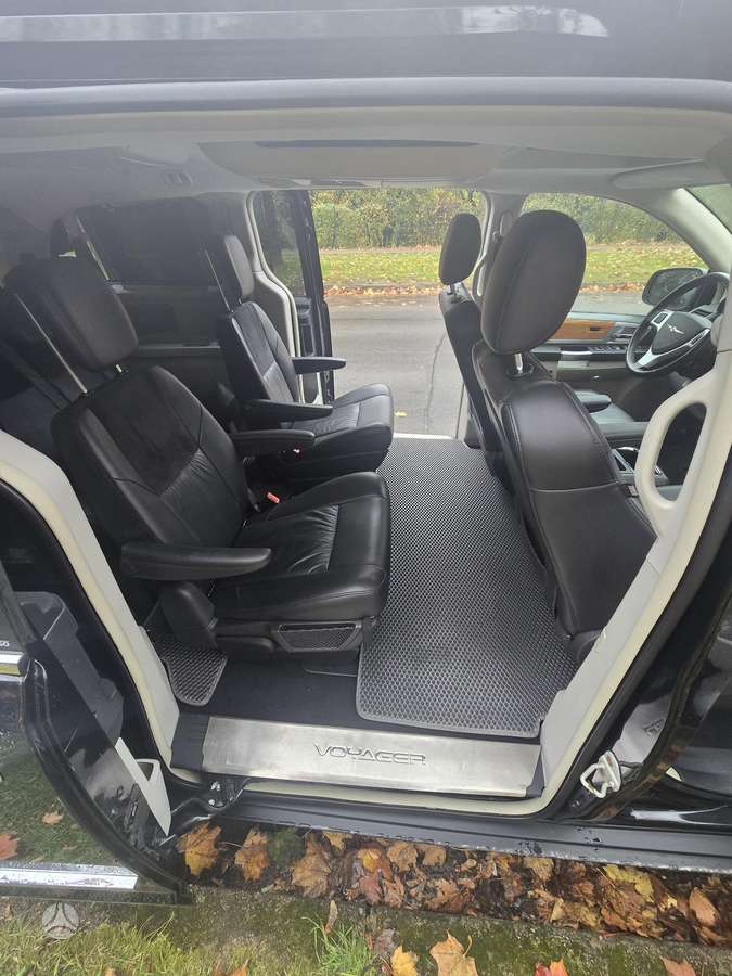 Chrysler Town 2011 — photo 47