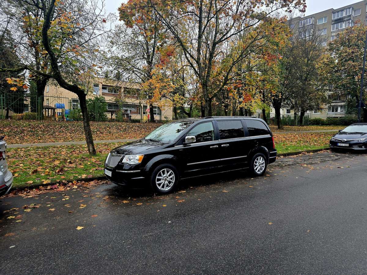 Chrysler Town 2011 — photo 5
