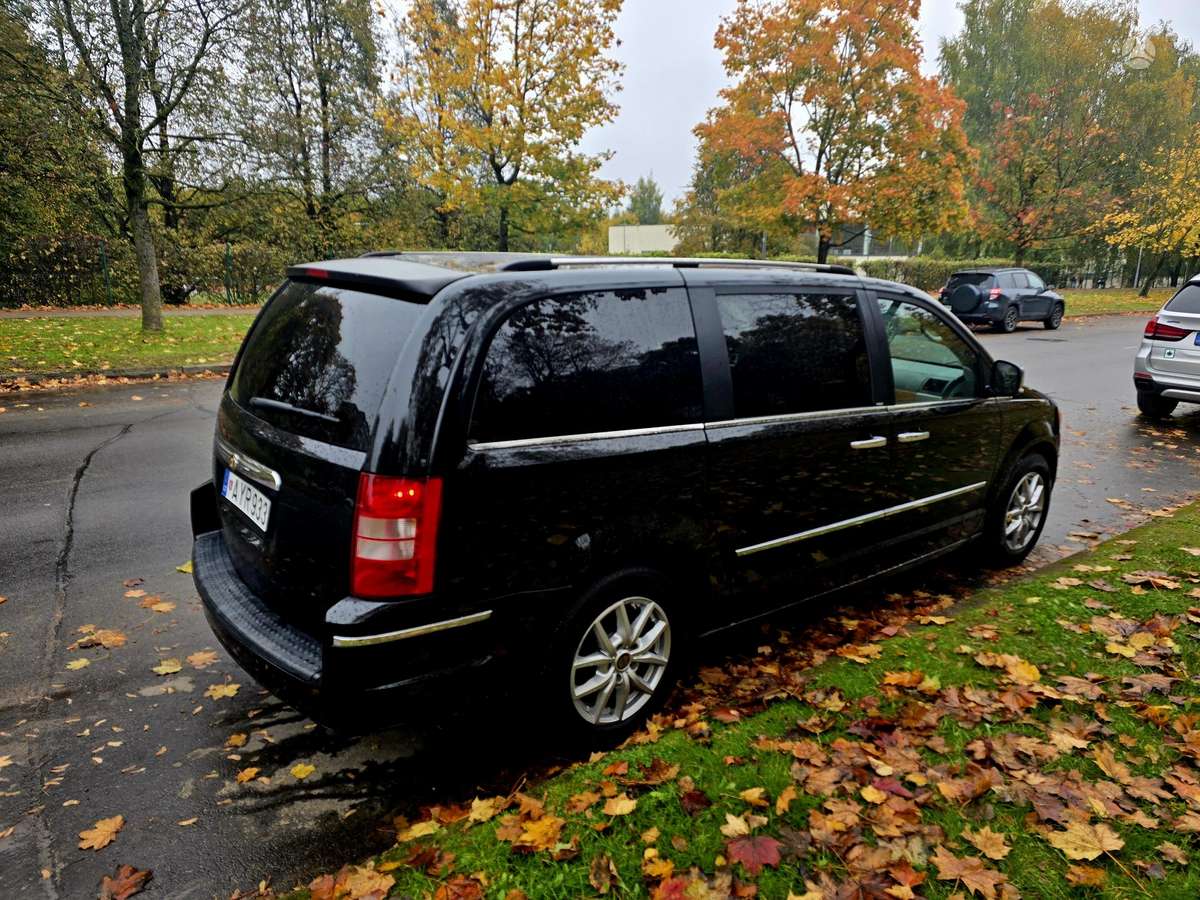 Chrysler Town 2011 — photo 9