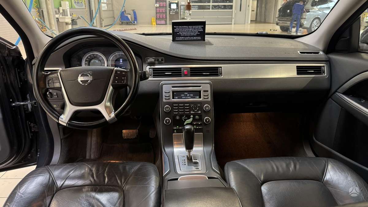 Volvo V70 2011 — photo 5