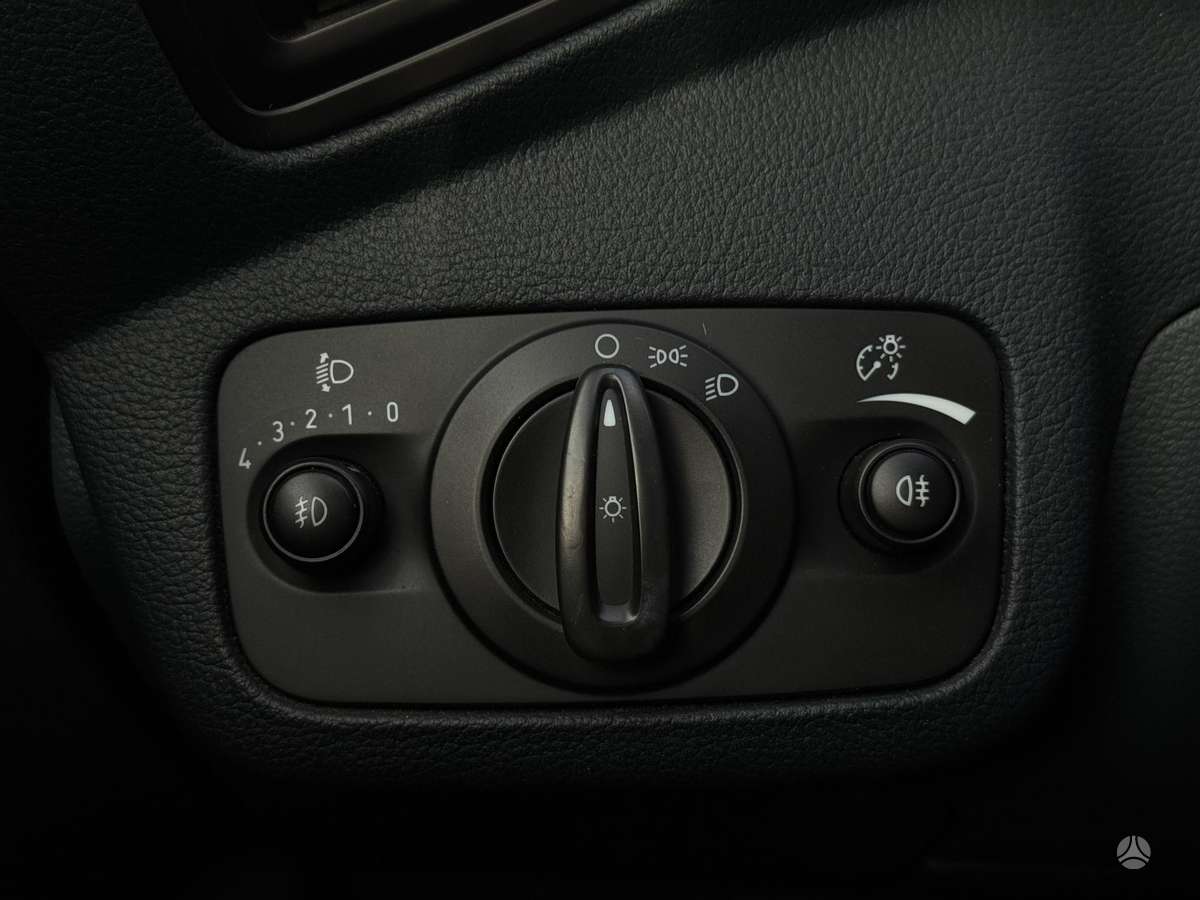 Ford Grand 2014 — photo 17