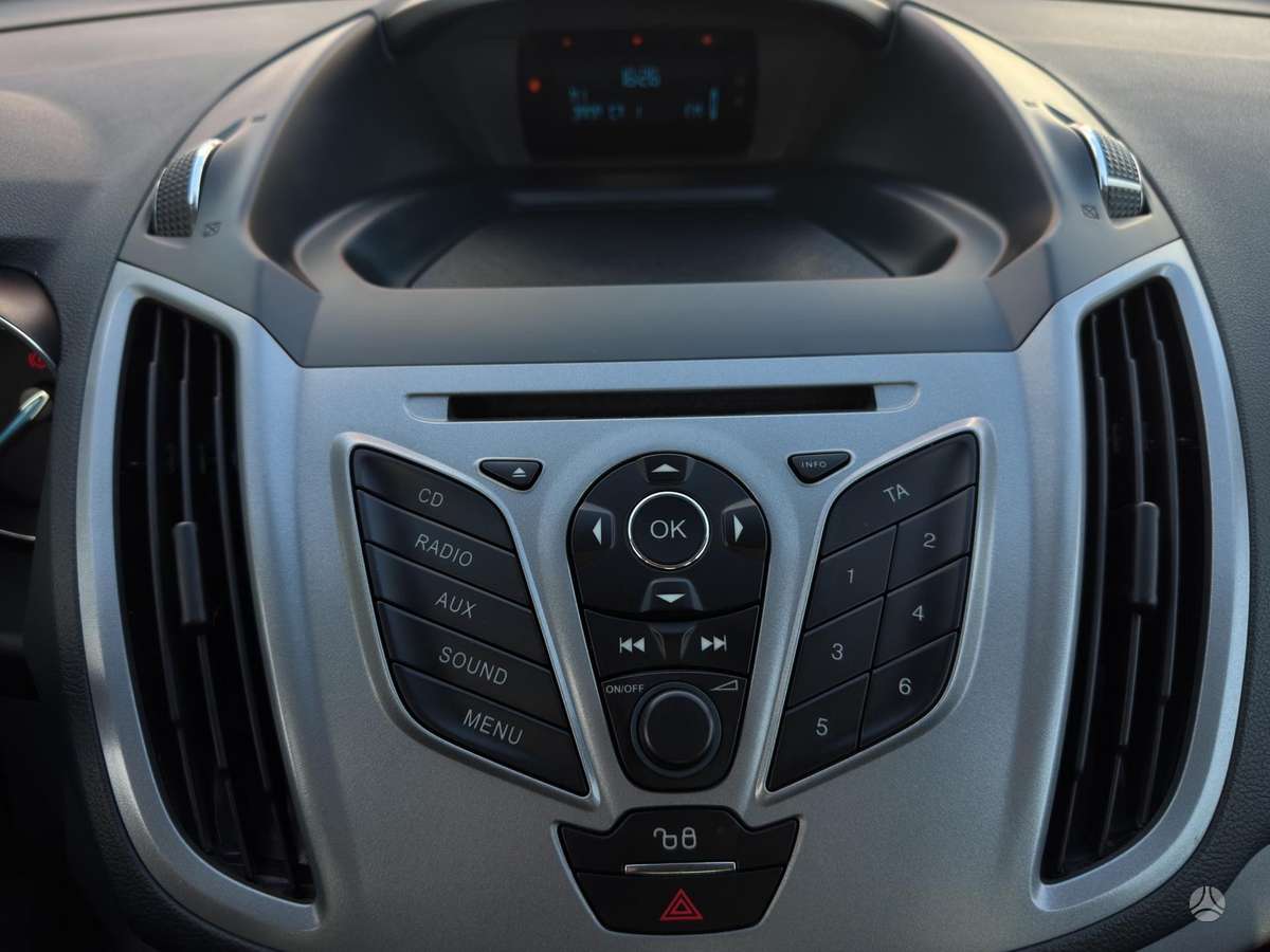 Ford Grand 2014 — photo 18