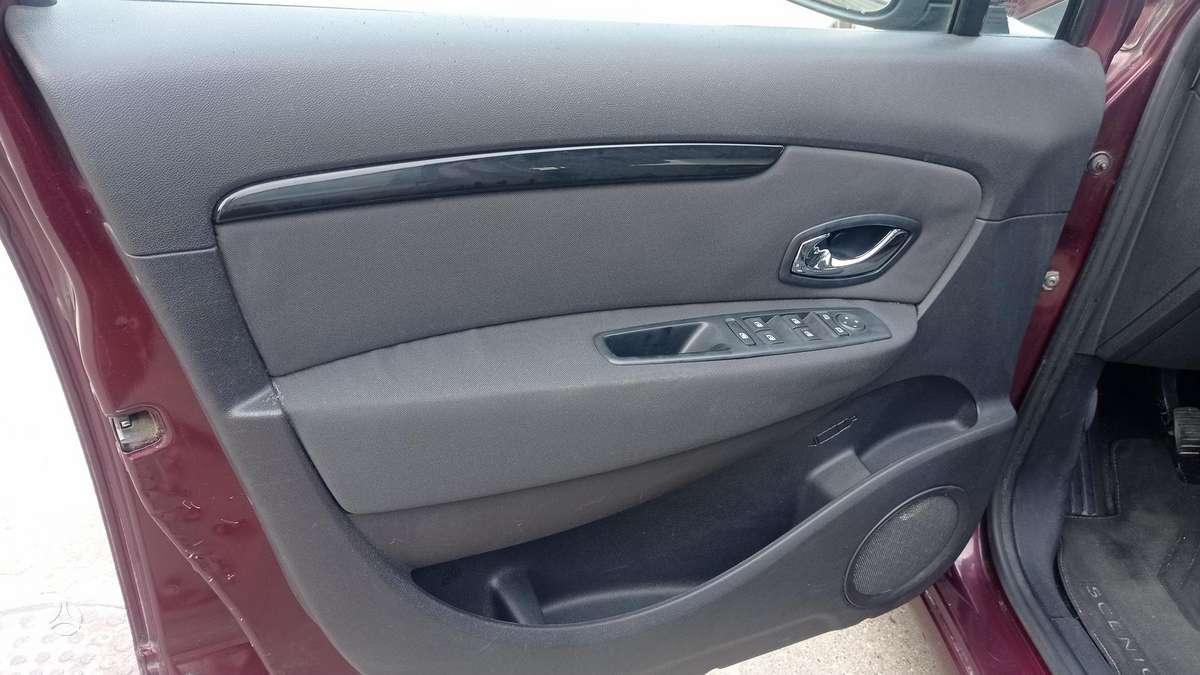 Renault Scenic 2013 — фото 11