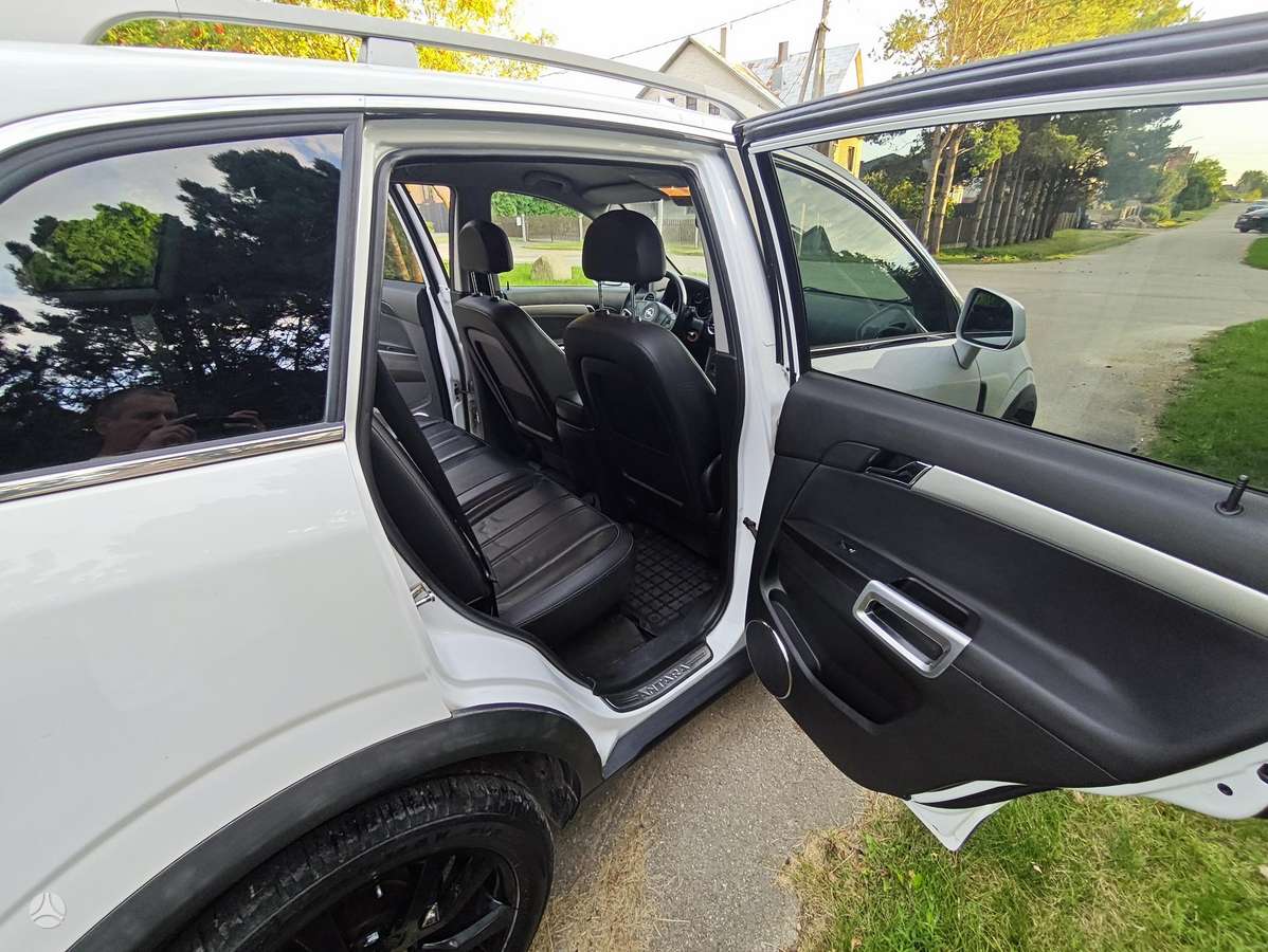 Opel Antara 2011 — photo 18