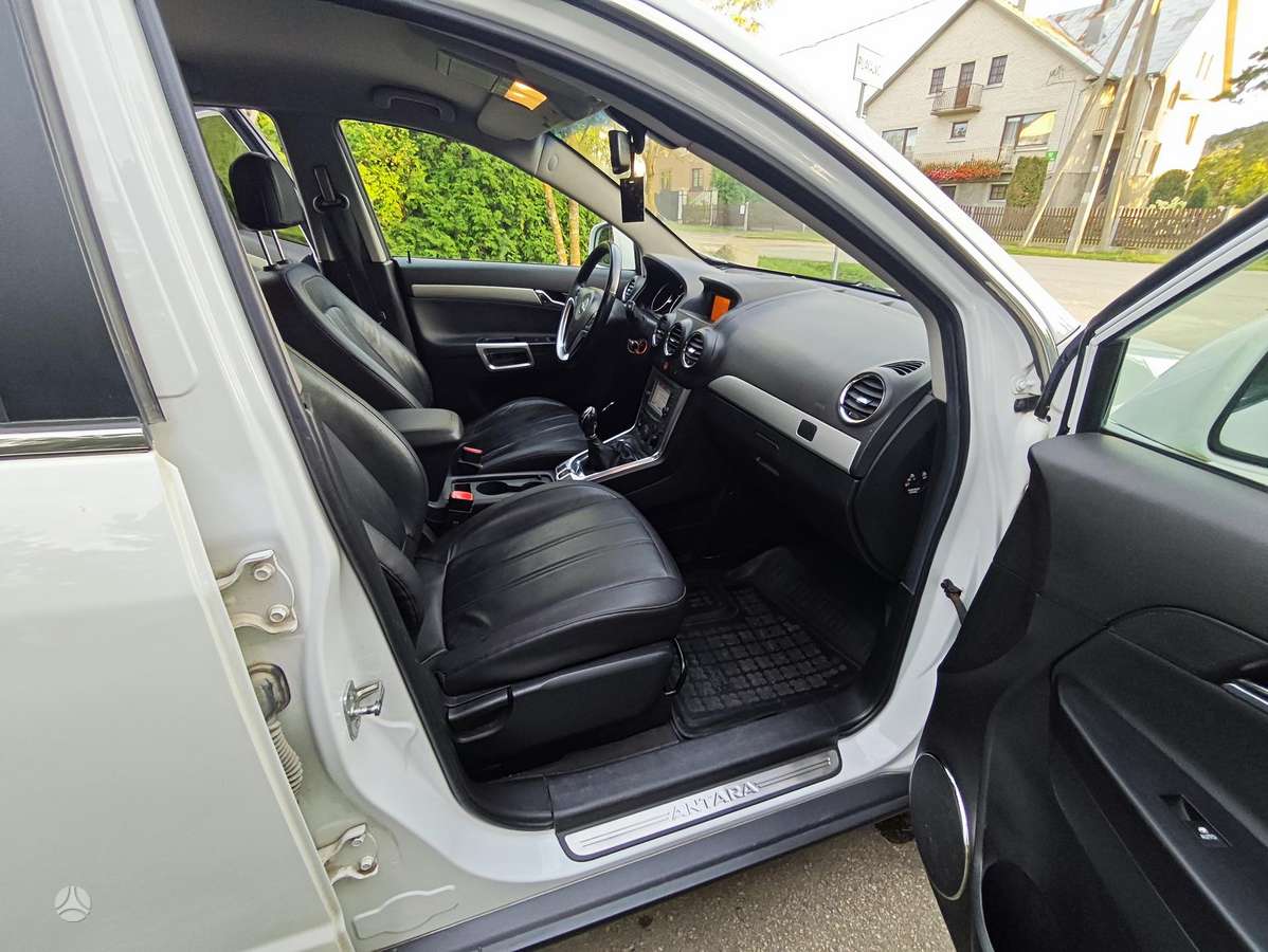 Opel Antara 2011 — photo 20