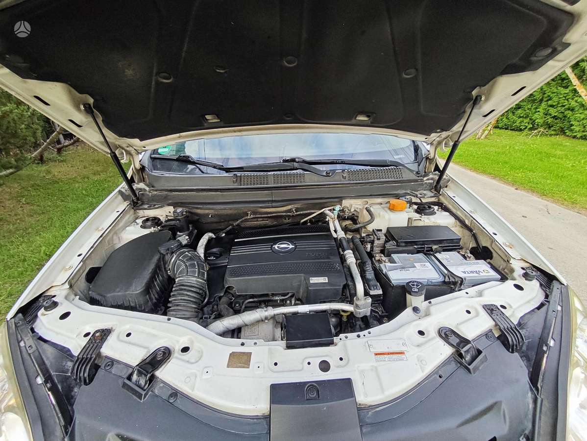 Opel Antara 2011 — photo 23