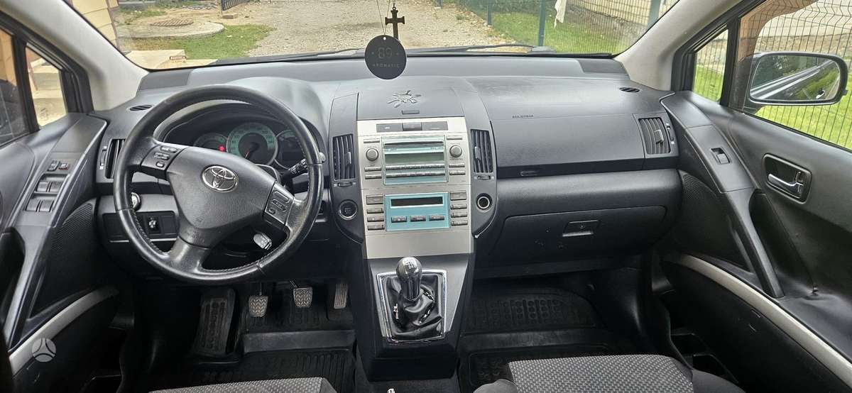 Toyota Corolla 2007 — photo 9