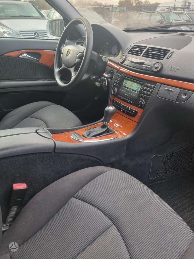 Mercedes-Benz E280 2007 — photo 5