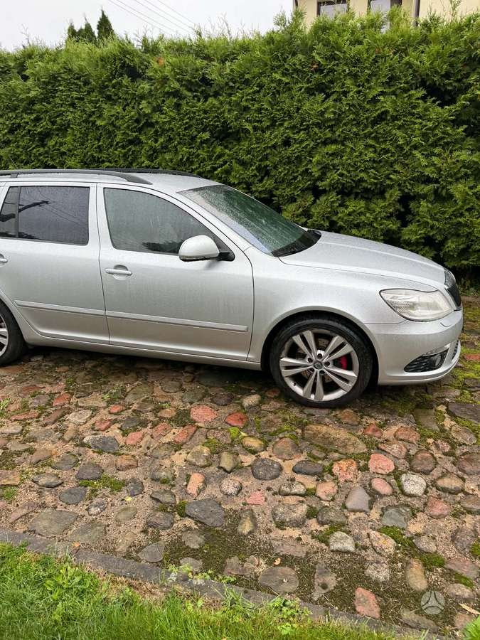 Skoda Octavia 2010 — двигун 1968 cm³, 170 HP (125kW)