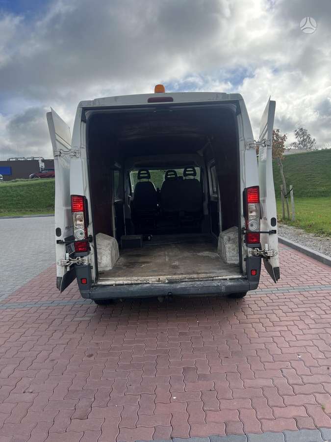 Peugeot Boxer 2010 — photo 11