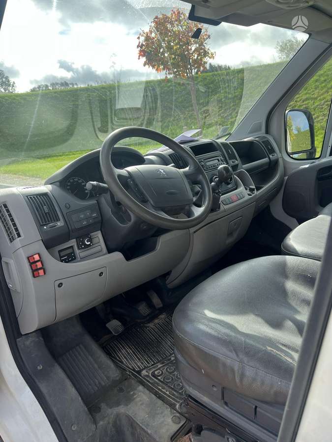 Peugeot Boxer 2010 — photo 13