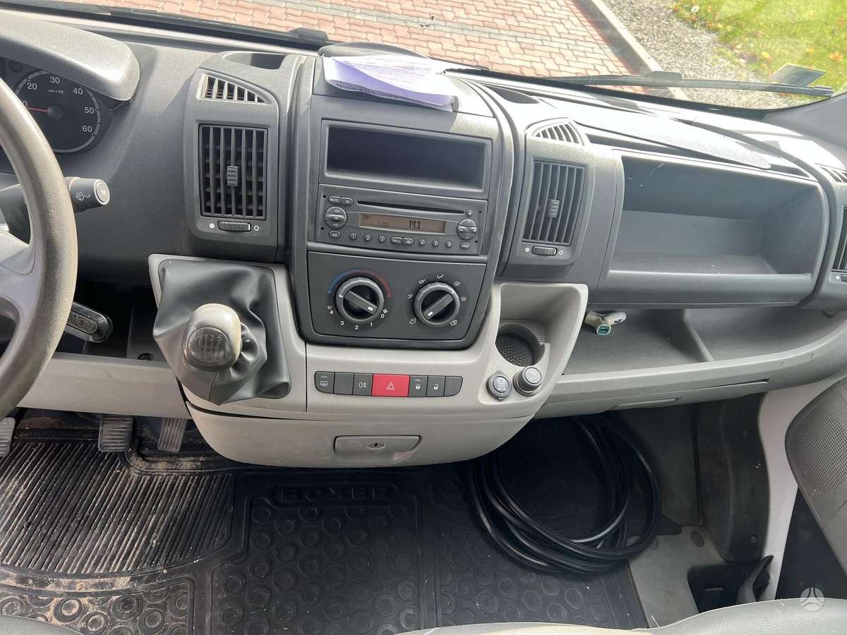 Peugeot Boxer 2010 — photo 16