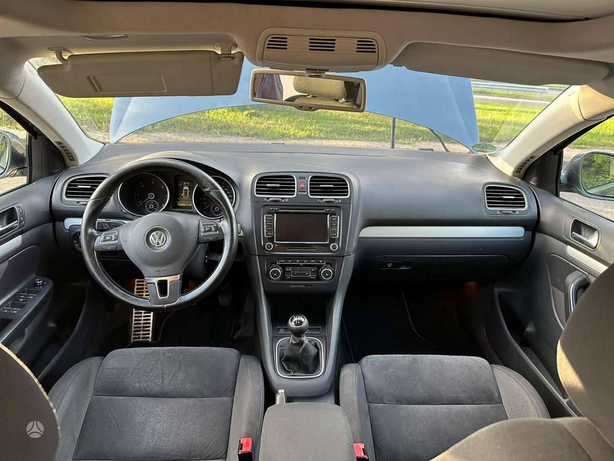Volkswagen Golf 2009 — photo 12