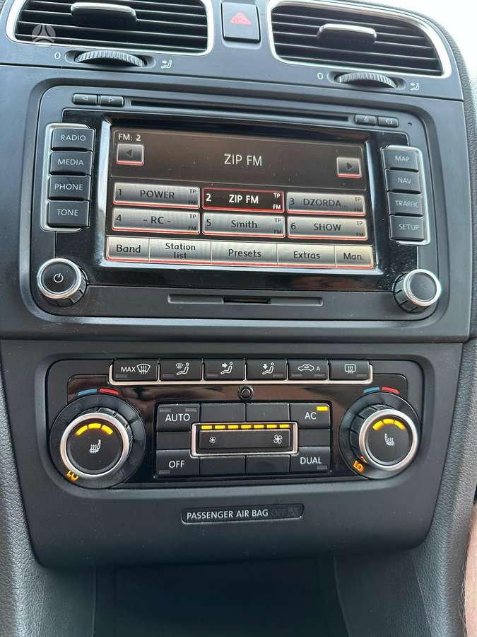 Volkswagen Golf 2009 — photo 25