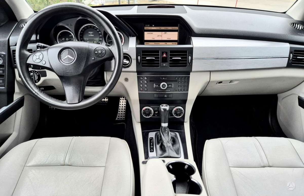 Mercedes-Benz GLK220 2010 — photo 10