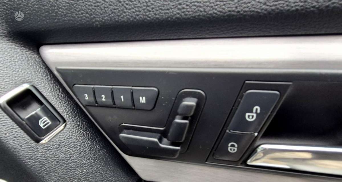 Mercedes-Benz GLK220 2010 — photo 16