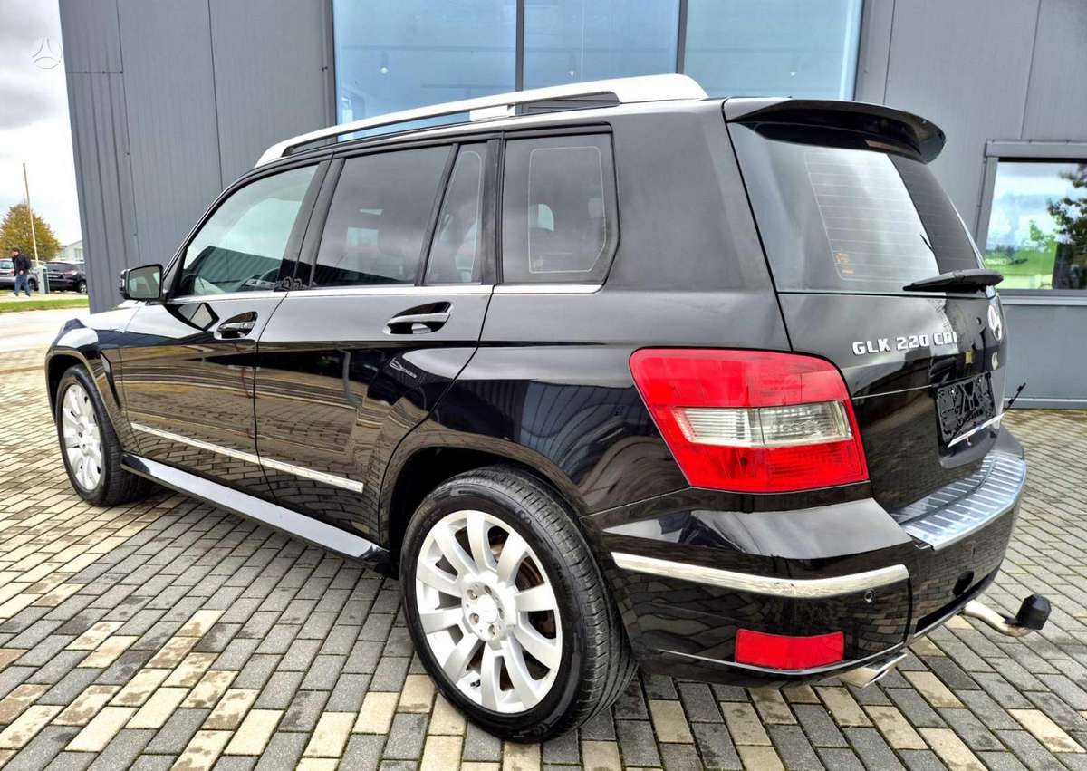 Mercedes-Benz GLK220 2010 — engine 2100 cm³, 170 HP (125kW)