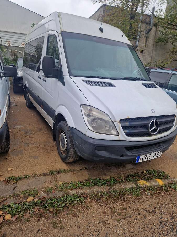 Mercedes-Benz Sprinter 2006 — вигляд ззаду
