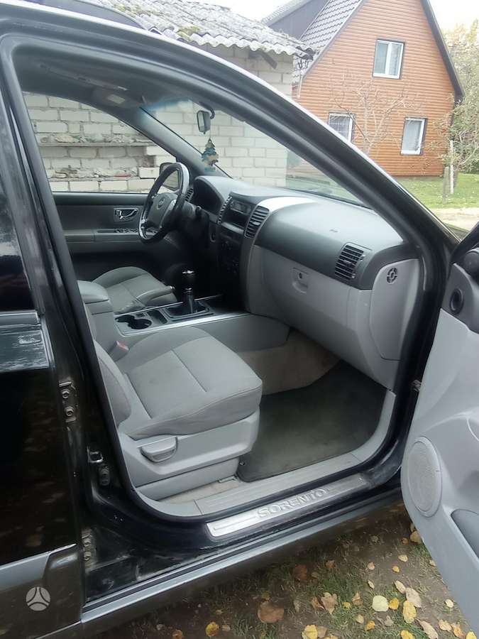 Kia Sorento 2005 — photo 5