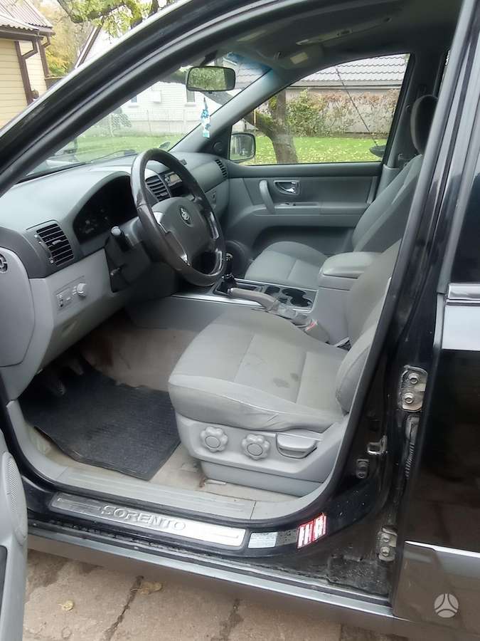 Kia Sorento 2005 — photo 6