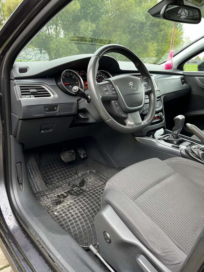 Peugeot 508 2011 — photo 9