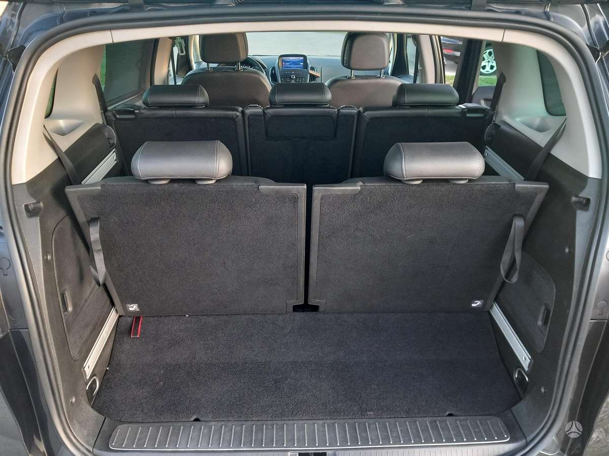 Opel Zafira 2013 — photo 15